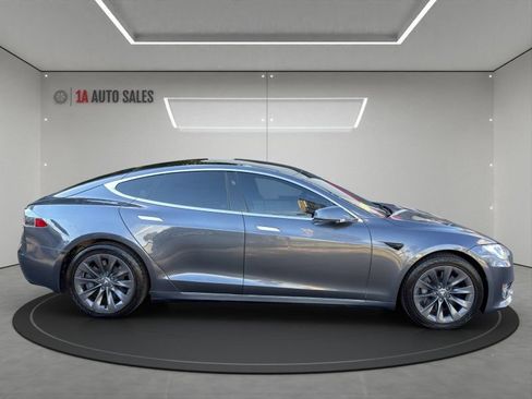 Used 2020 Tesla Model S Long Range Plus AWD/4WD image 6