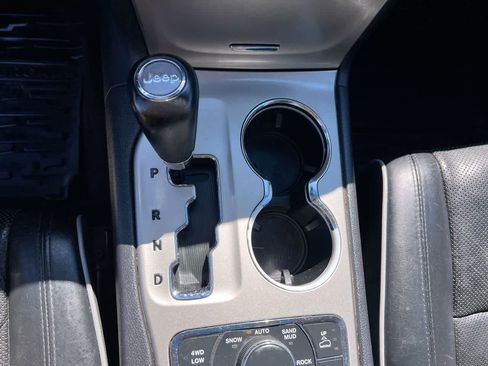 Used 2012 Jeep Grand Cherokee Overland AWD/4WD image 20