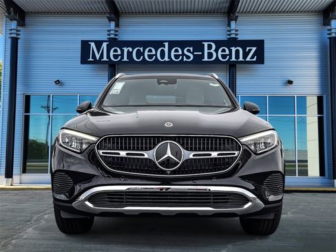 New 2026 Mercedes-Benz GLC 300 4MATIC image 2