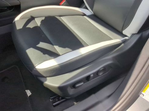 Used 2025 Buick Envision Sport Touring AWD/4WD image 13