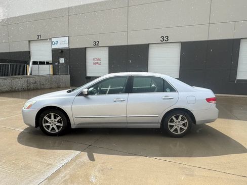 Used 2003 Honda Accord EX image 2