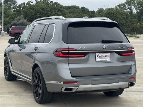 Used 2025 BMW X7 xDrive40i AWD/4WD image 4