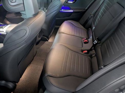 New 2025 Mercedes-Benz C 300 Sedan image 14
