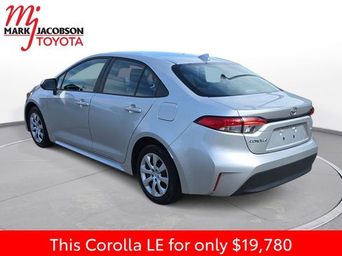 Used 2024 Toyota Corolla LE FWD image 13