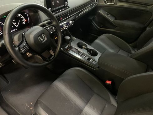 Used 2024 Honda Civic Sport image 11
