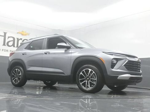 New 2026 Chevrolet TrailBlazer LT w/ Convenience Package AWD/4WD image 2