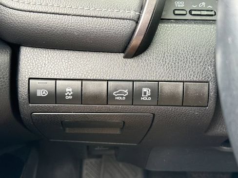 Used 2020 Toyota Camry SE AWD/4WD image 27
