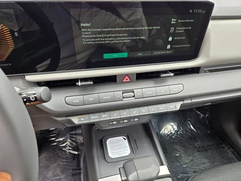 New 2027 Kia Seltos S FWD image 9