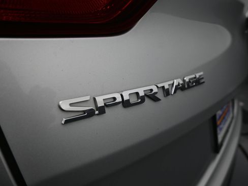 Used 2019 Kia Sportage LX AWD/4WD image 31