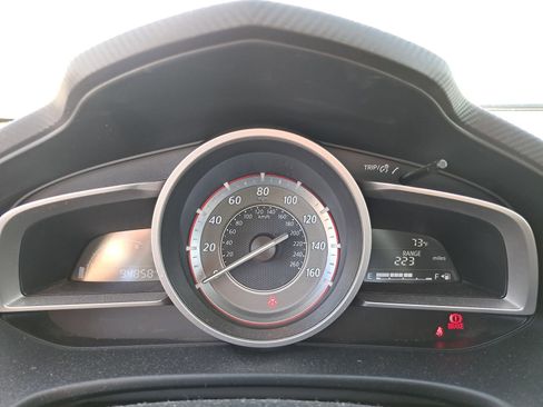 Used 2014 MAZDA MAZDA3 i Sport image 9