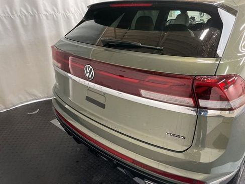New 2026 Volkswagen Atlas Cross Sport SEL Premium R-Line AWD/4WD image 8