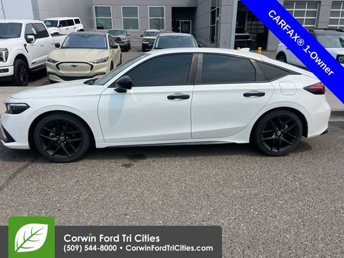 Used 2023 Honda Civic Sport image 11
