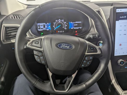 Used 2024 Ford Edge SEL w/ Convenience Package image 15