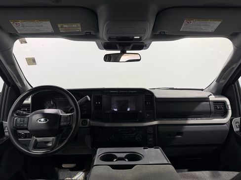 Used 2024 Ford F250 XLT image 11