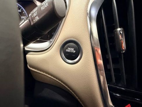 Certified 2023 Chevrolet Traverse Premier image 18