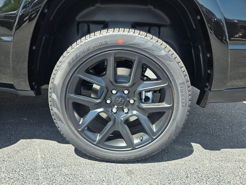 New 2026 RAM 1500 Laramie AWD/4WD image 9