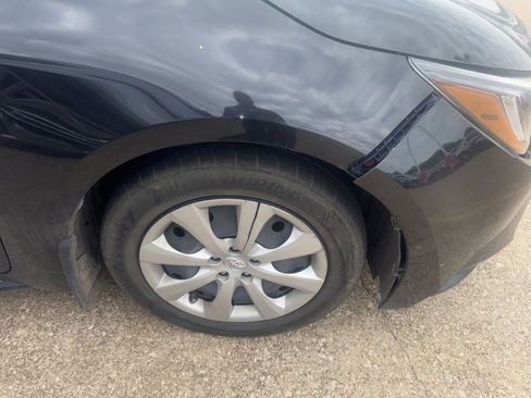 Used 2020 Toyota Corolla LE w/ Carpet Mat Package (TMS) FWD image 18