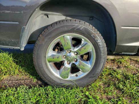 Used 2018 RAM 1500 Lone Star RWD image 14