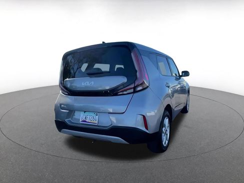 Used 2025 Kia Soul LX w/ LX Technology Package image 15