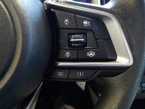 Used 2023 Subaru Forester AWD/4WD image 29