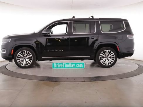 Used 2025 Jeep Grand Wagoneer 4WD image 9