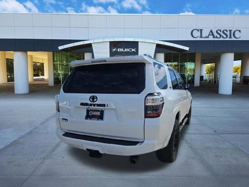 Used 2024 Toyota 4Runner SR5 Premium w/ Moonroof Package RWD image 8