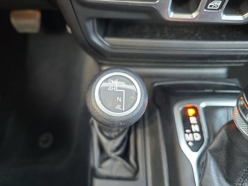 Used 2018 Jeep Wrangler Unlimited Sport S AWD/4WD image 20