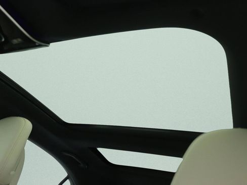 New 2026 Mercedes-Benz C 300 4MATIC Sedan image 9