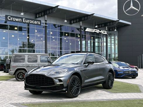 Used 2023 Aston Martin DBX 707 AWD/4WD image 1