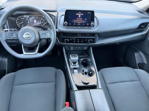 Used 2024 Nissan Rogue S AWD/4WD image 11