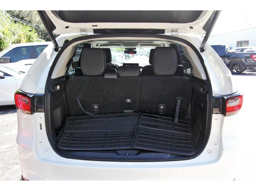 Used 2024 MAZDA CX-90 3.3 Turbo w/ Preferred Package AWD/4WD image 6
