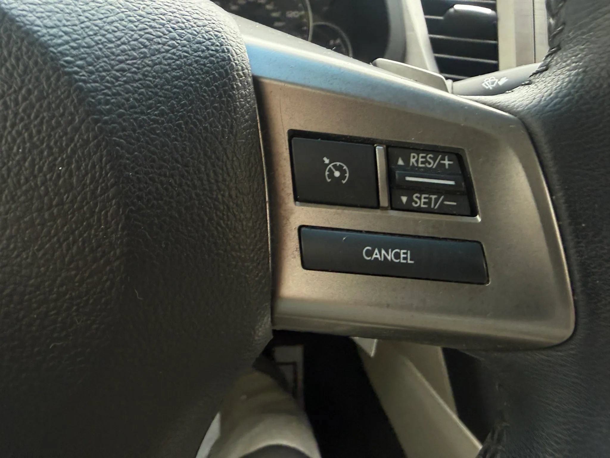 Used 2014 Subaru Legacy 2.5i Premium AWD/4WD image 11