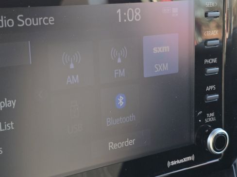 Used 2022 Toyota Corolla Cross LE image 6