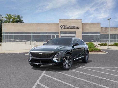 New 2026 Cadillac Lyriq Luxury image 8