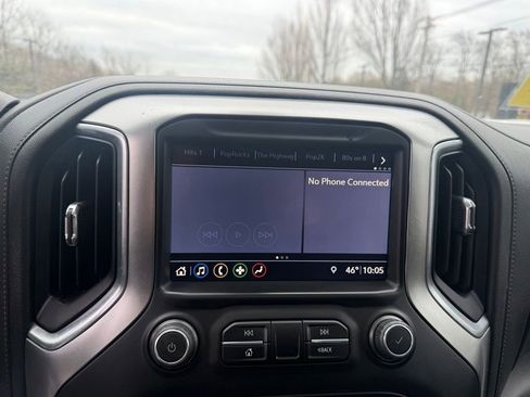 Used 2019 Chevrolet Silverado 1500 RST w/ True North Edition AWD/4WD image 18