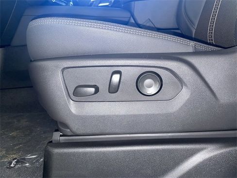 New 2026 Chevrolet Suburban High Country image 26