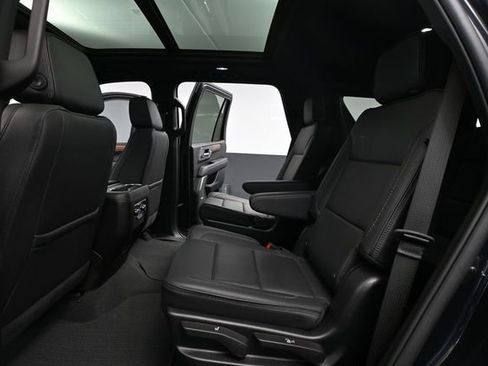 Used 2025 GMC Yukon Denali w/ Sun & Power Step Package AWD/4WD image 42