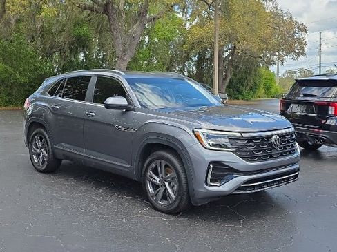 Used 2024 Volkswagen Atlas Cross Sport SEL R-Line image 14