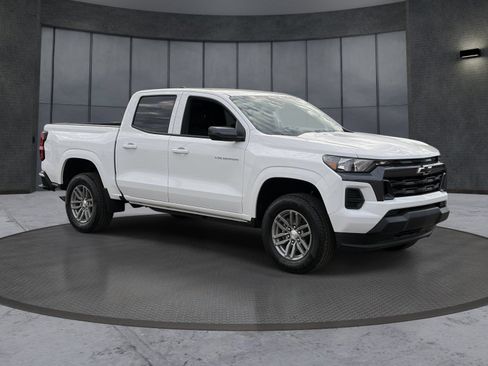 Certified 2026 Chevrolet Colorado LT RWD image 8