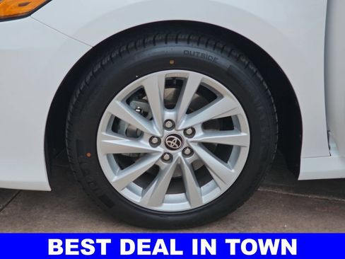 Used 2023 Toyota Camry LE FWD image 34