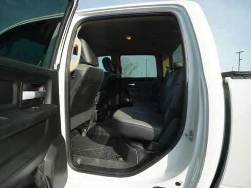 Used 2019 RAM 2500 Tradesman w/ Chrome Appearance Group image 15