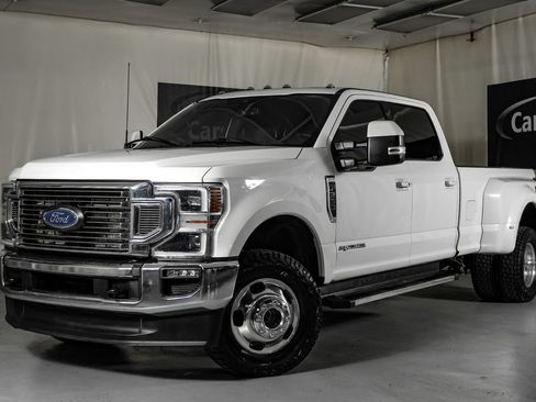Used 2022 Ford F350 Lariat w/ Lariat Ultimate Package AWD/4WD image 4