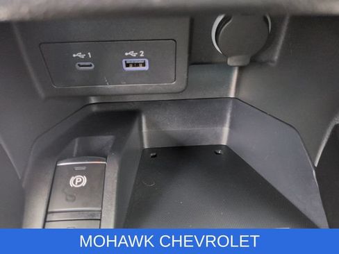 Used 2023 Nissan Kicks SV FWD image 34