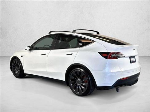 Used 2022 Tesla Model Y Performance AWD/4WD image 7