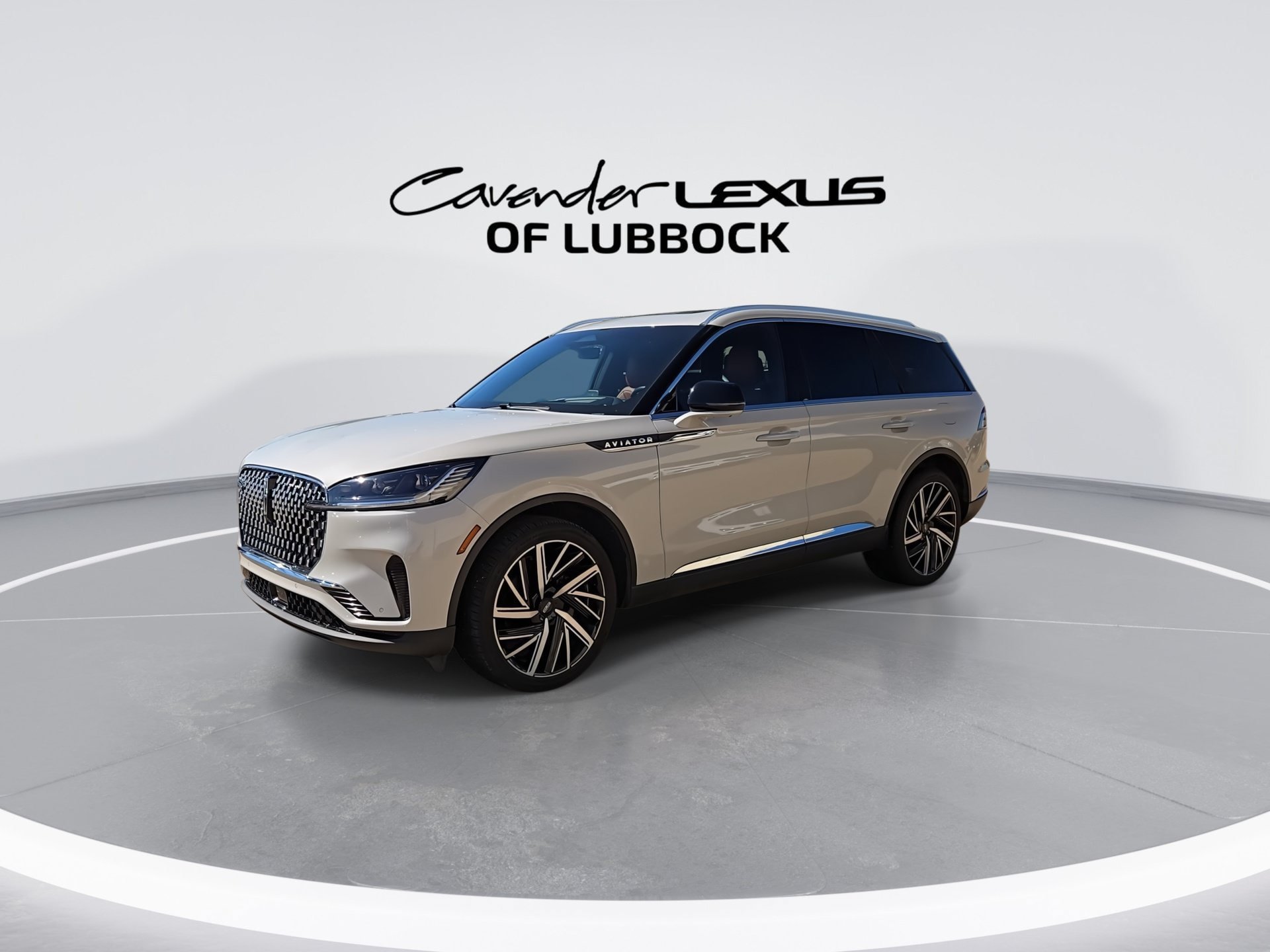 Used 2025 Lincoln Aviator Reserve w/ Equipment Group 201A AWD/4WD image 4