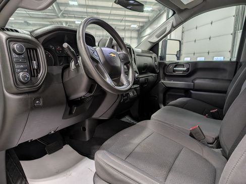 Used 2022 Chevrolet Silverado 2500 Custom image 17