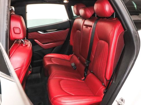 Used 2023 Maserati Levante GT image 23