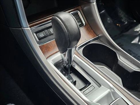 Used 2022 Subaru Ascent Touring image 29