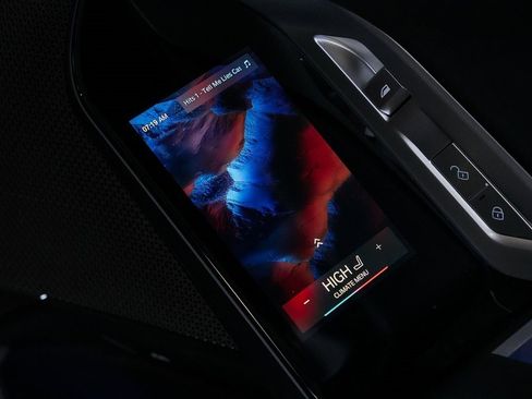 Used 2024 BMW i7 eDrive50 w/ M Sport Package image 75