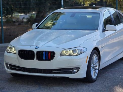 Used 2011 BMW 535i Sedan image 35